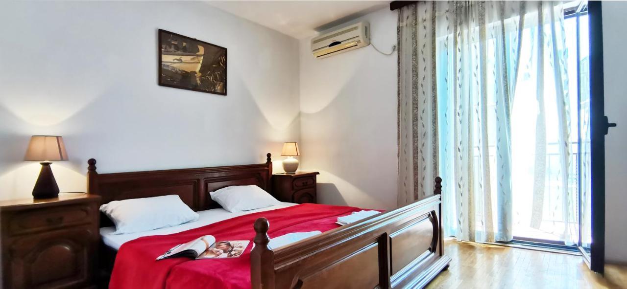 Apartments And Rooms Marija Будва Екстериор снимка